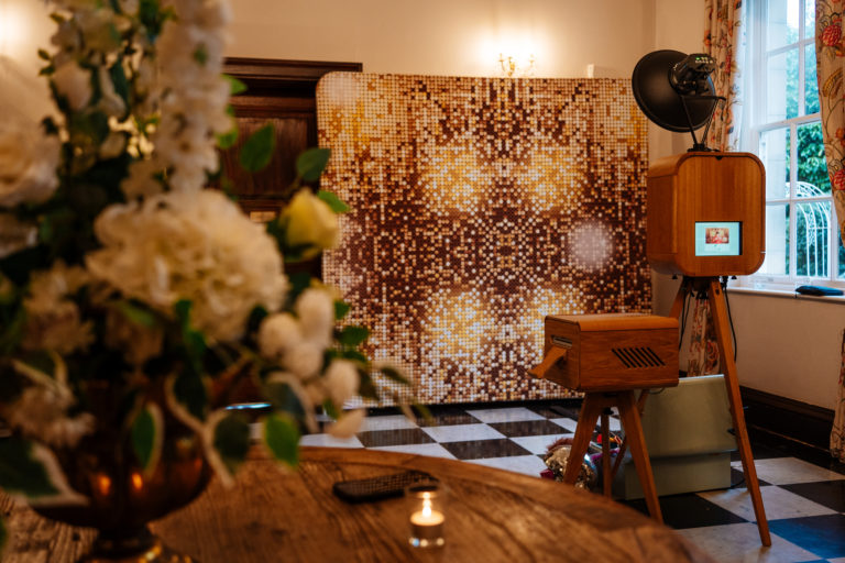 How To Choose the Right Photo Booth Experience for your Wedding